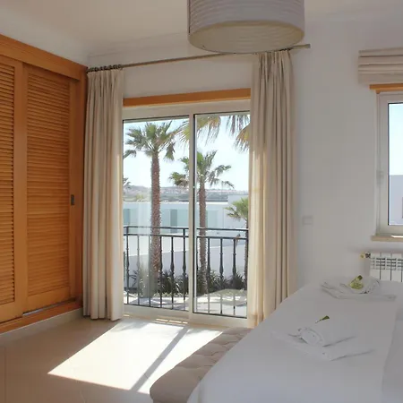 בית נופש Stunning Townhouse T3 *